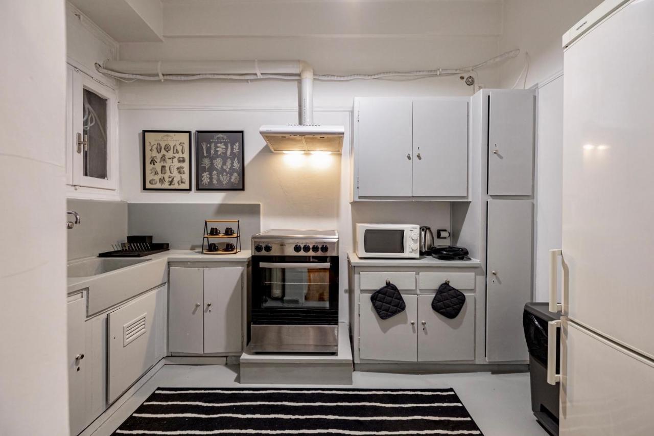 Cozy Apartment In Kolonaki Athens - Sleeps 5 Atenas Exterior foto